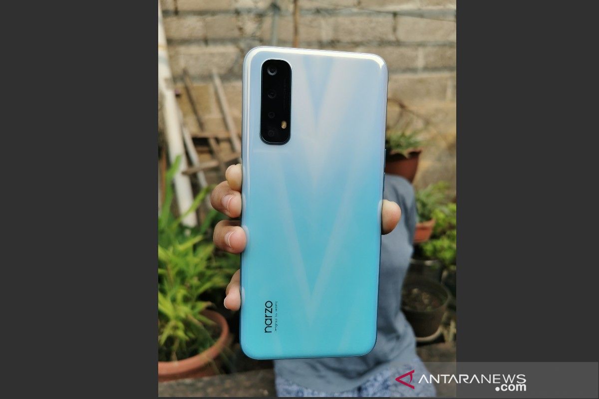 Realme luncurkan baterai besar di seri narzo 20