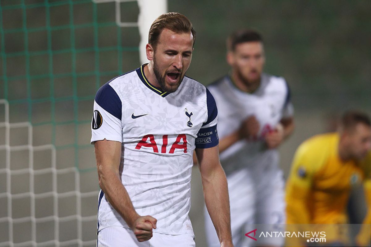 Harry Kane tegaskan dirinya tidak pikirkan rekor usai cetak 200 gol