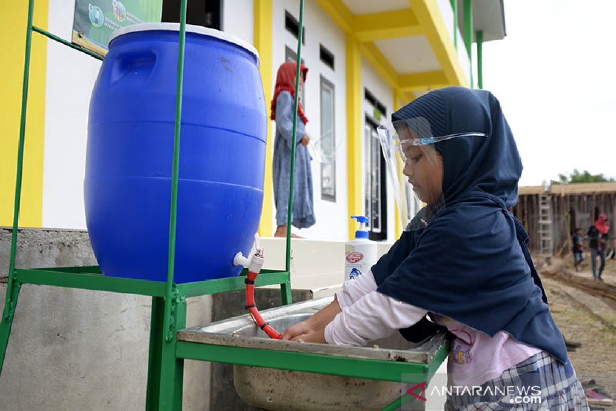 Edukasi penerapan protokol kesehatan di sekolah