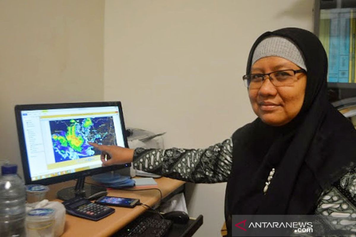 Pakar UGM: Awan lenticularis bahayakan penerbangan