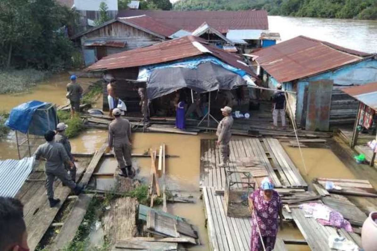 Ini penyebab kandang ternak di sekitar Taman Kota Kuala Kurun ditertibkan