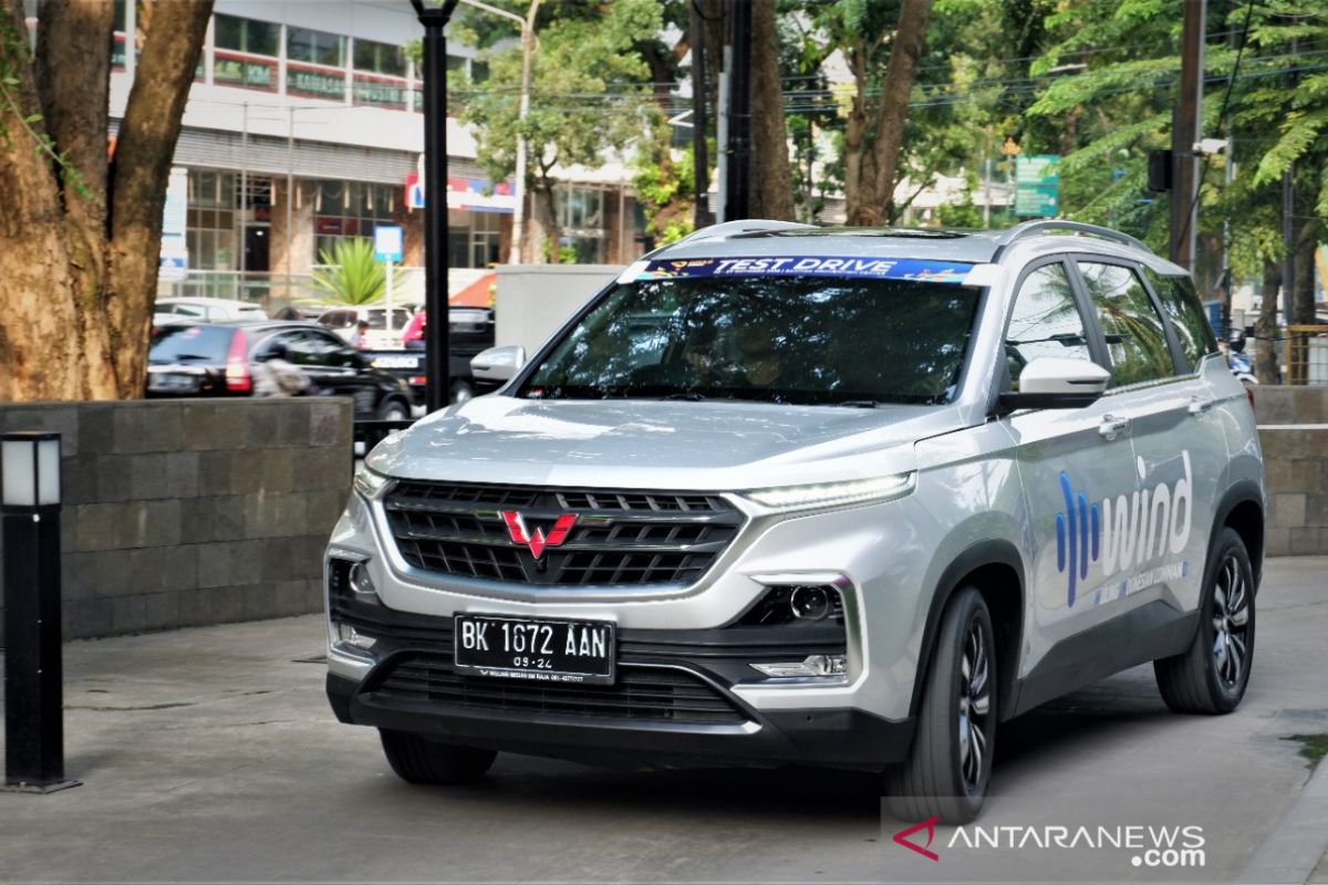 Wuling Almaz, gunakan teknologi SUV dilengkapi perintah suara bahasa Indonesia