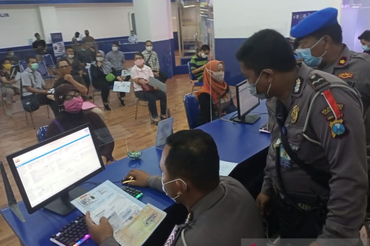 Polrestabes Surabaya membuka gerai pelayanan SIM ke-5 di mal