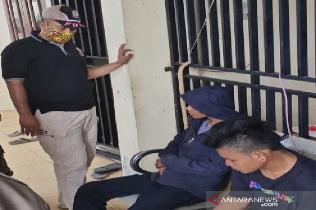 Puluhan anak "punk" di Banda Aceh diamankan