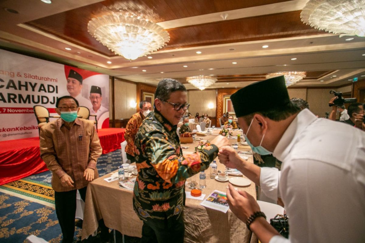 Sekjen PDI Perjuangan berdialog dengan pengusaha terkait Pilkada Surabaya
