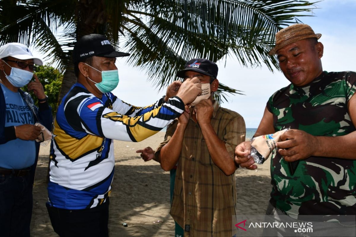 Pemkab Gorontalo Utara beri edukasi protokol kesehatan di tempat wisata