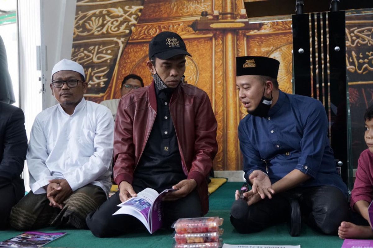 UAS ajak umat ramahkan kaki dan tangan ke masjid