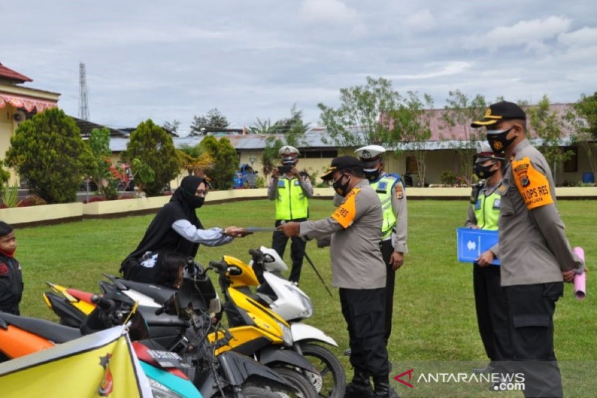Polres Jayawijaya tangkap dan kembalikan 204 motor hasil curian