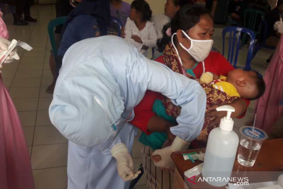 200 warga Desa Keningar di lereng Merapi mengungsi ke Ngrajek