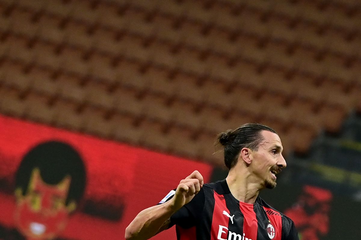 Zlatan Ibrahimovic terancam absen setelah mengalami masalah otot