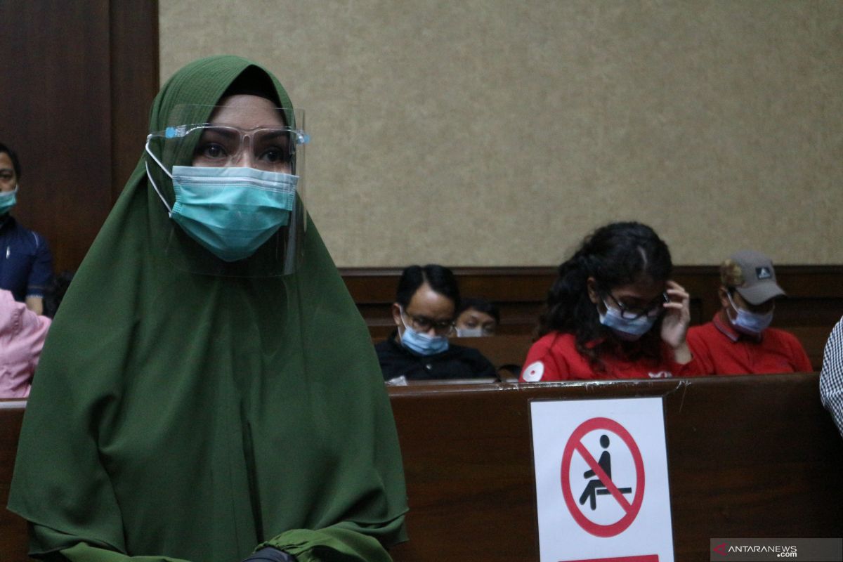 Anita Kolopaking keluhkan Pinangki potong "lawyer fee"