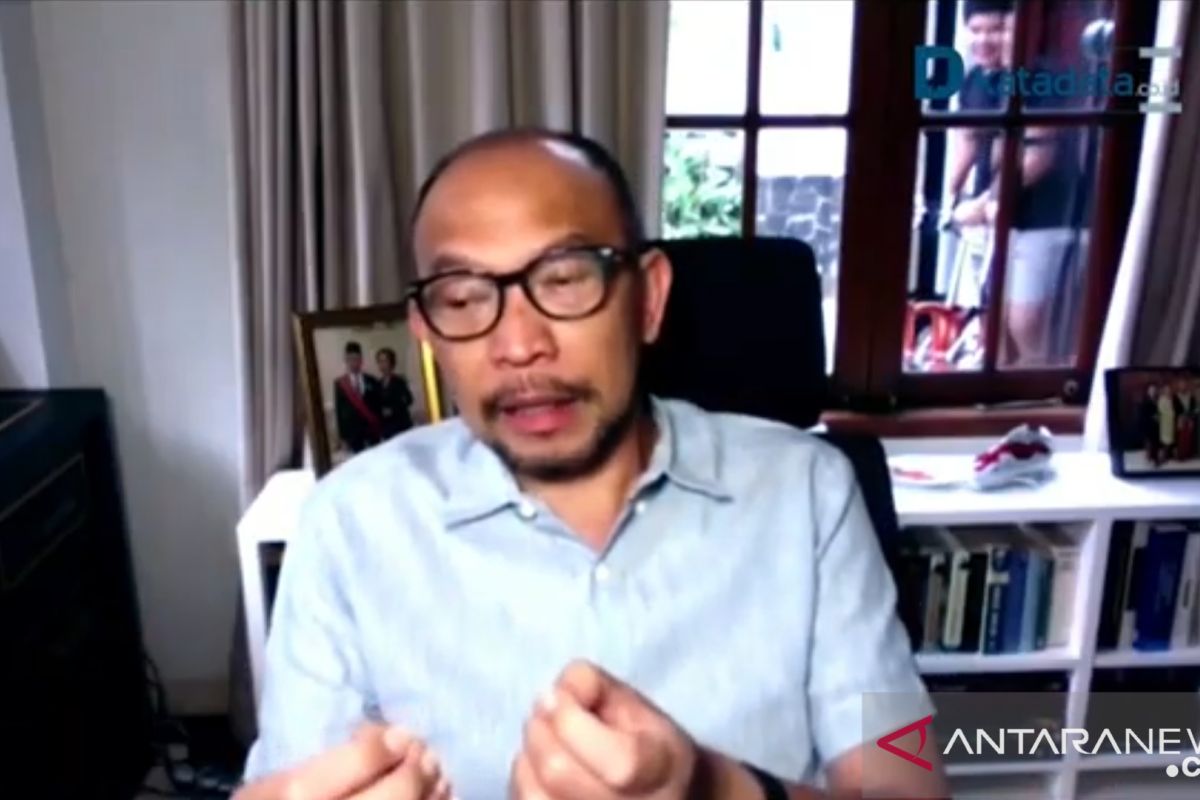 Ekonom Chatib Basri perkirakan ekonomi Indonesia pulih mulai 2022