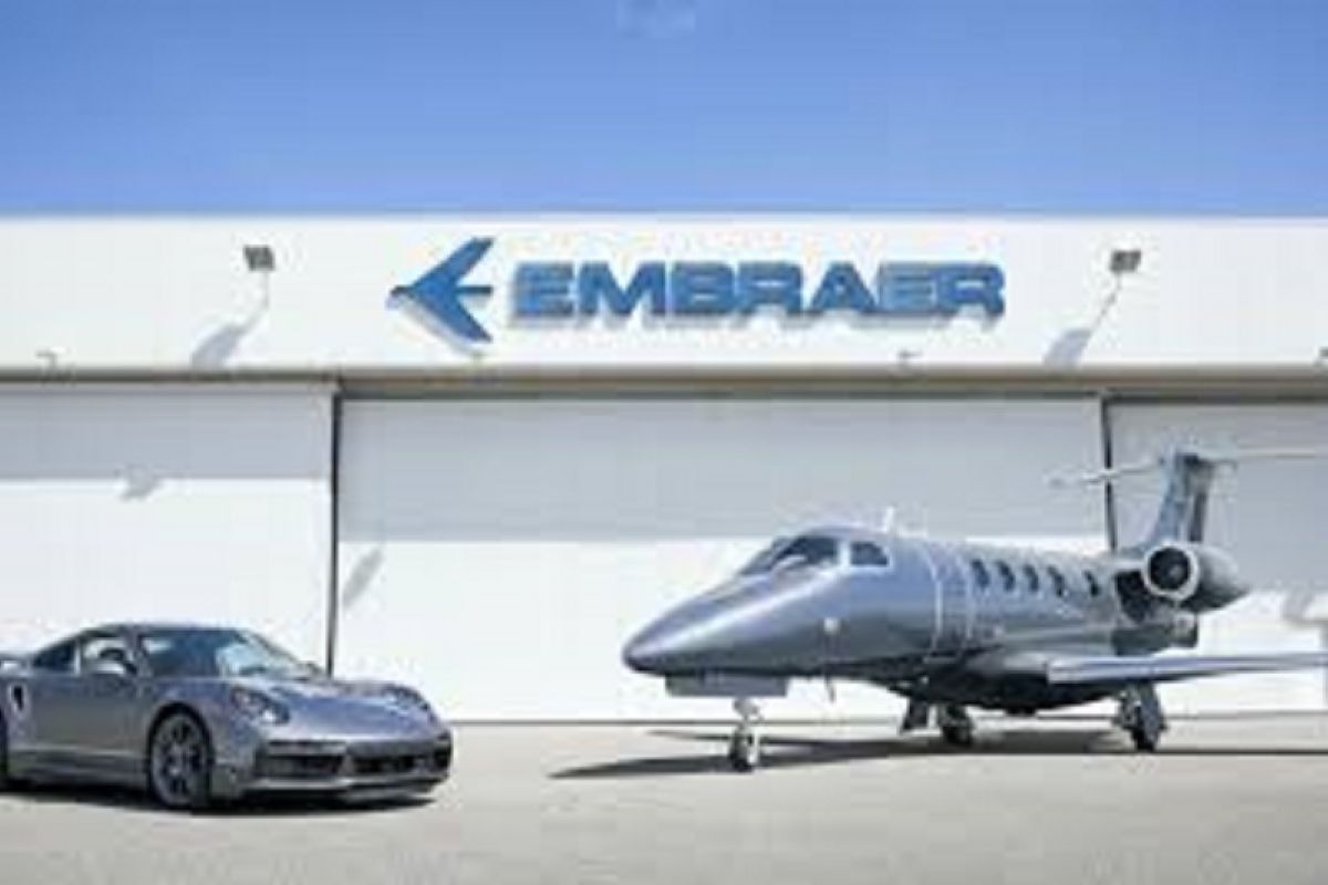 Beli pesawat jet dari Embraer edisi khusus bisa dapat Porsche 911 Turbo S