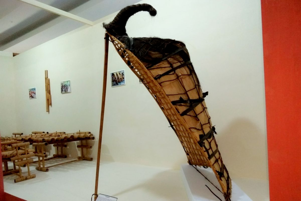 Ratusan alat musik tradisional nusantara dipamerkan di Ambon