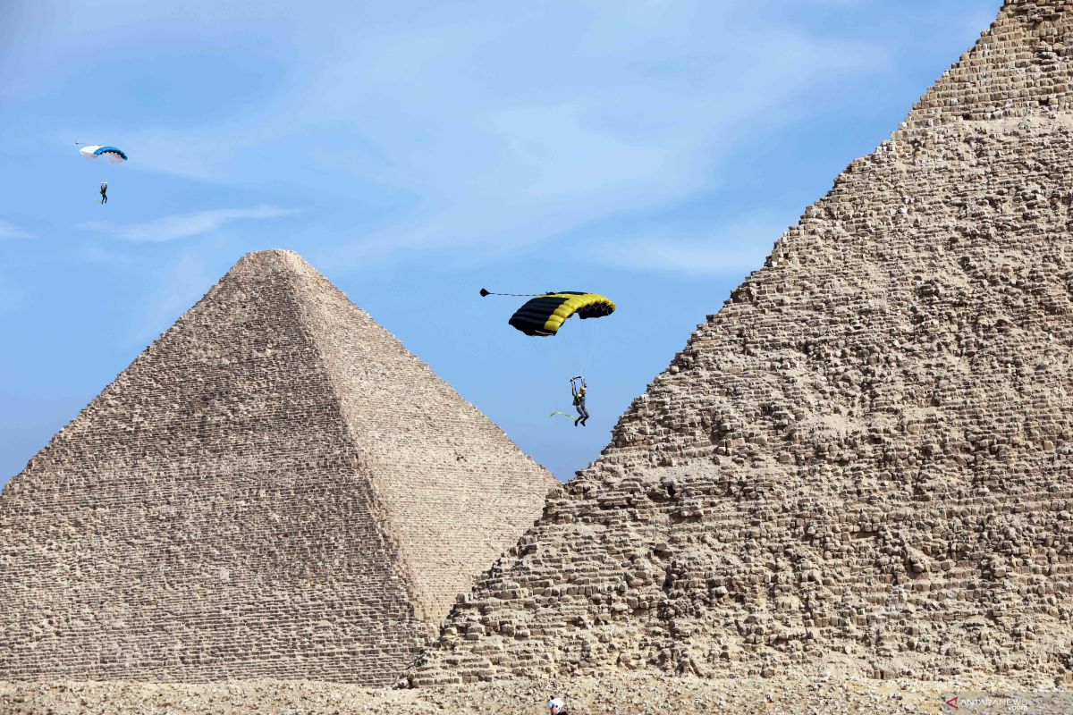 Hoaks! Merkurius, Venus, dan Saturnus tepat di atas Piramida Giza