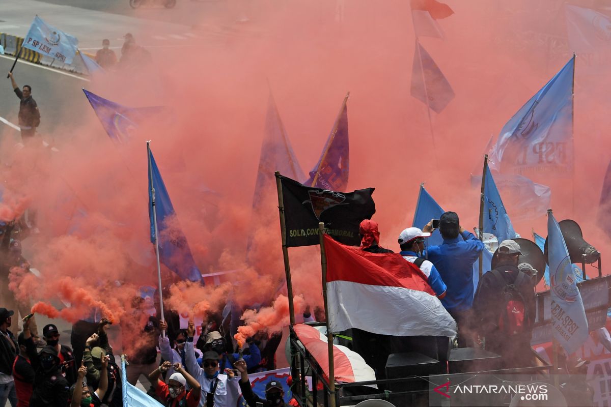 Polri: Belum ada laporan kekerasan terhadap demonstran UU Cipta Kerja