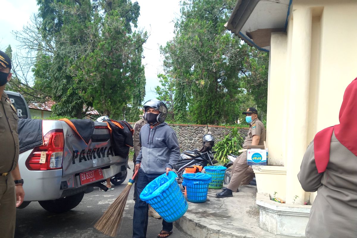 Pemkab Solok jaring 300 pelanggar operasi yustisi Perda AKB