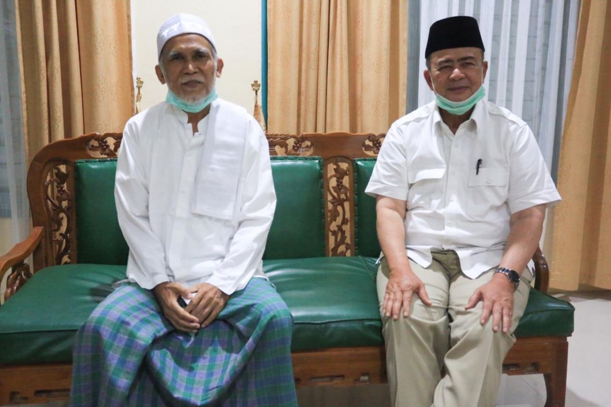 Kunjungi Yayasan Syaikh Asrul Bakar , Nasrul Abit didoakan