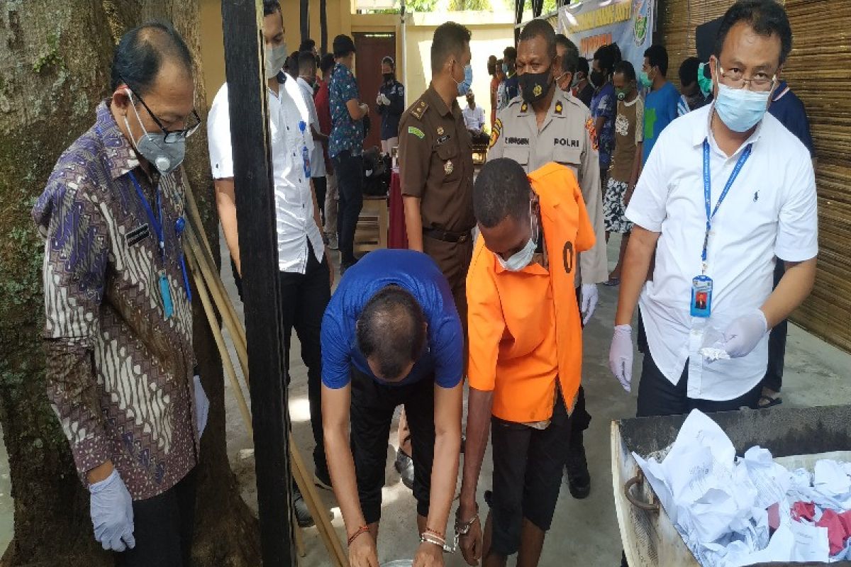 Dit Narkoba Papua musnahkan ganja dan sabu-sabu milik 17 tersangka