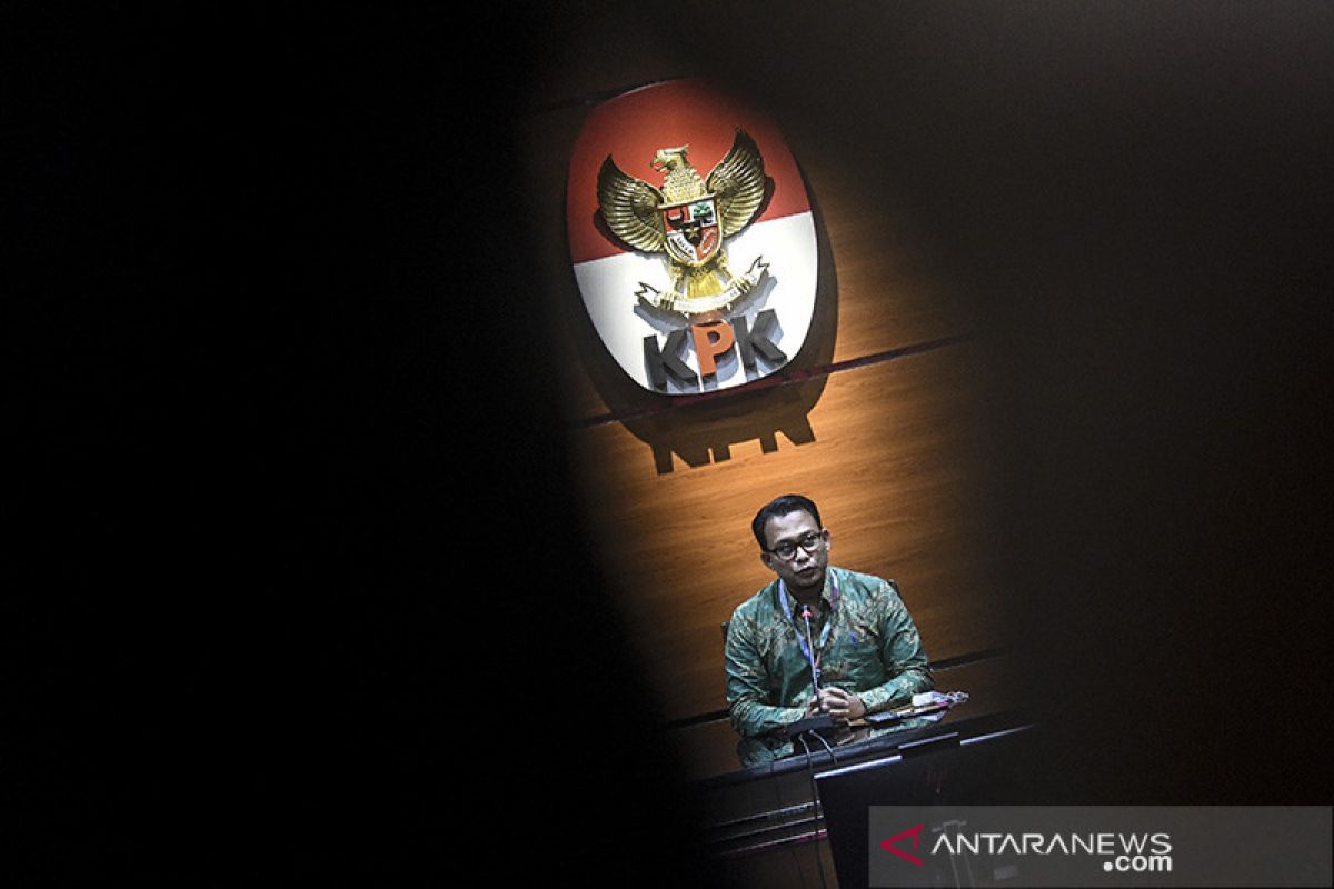 KPK tegaskan tak ada penghentian penyidikan kasus korupsi bansos