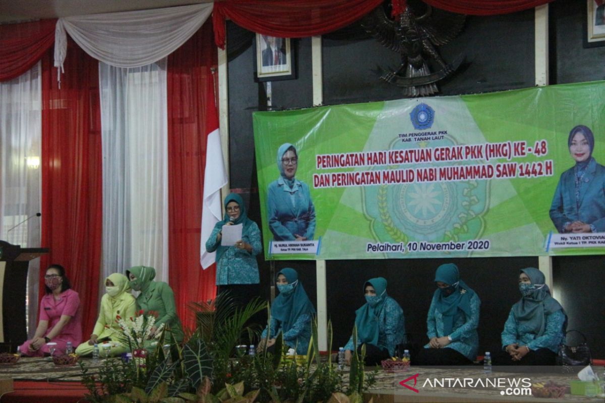 Ketua Tim Penggerak PKK Tanah Laut ajak pengurus bimbing kader