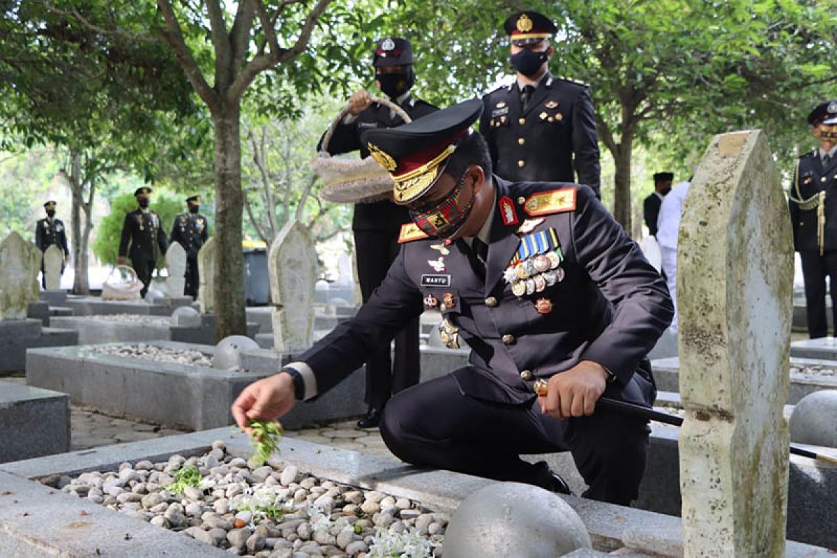 Kapolda Aceh ajak masyarakat jadi pahlawan kemanusiaan di tengah pandemi COVID-19