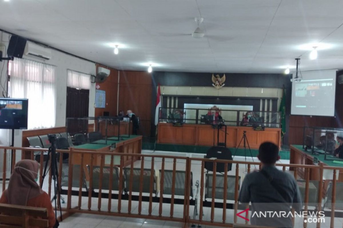 Mantan bupati Bengkalis Amril Mukminin divonis 6 tahun penjara karena korupsi