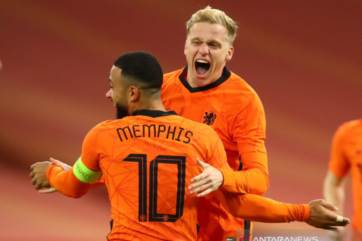 Gol Donny Van de Beek selamatkan Belanda dari kekalahan atas Spanyol