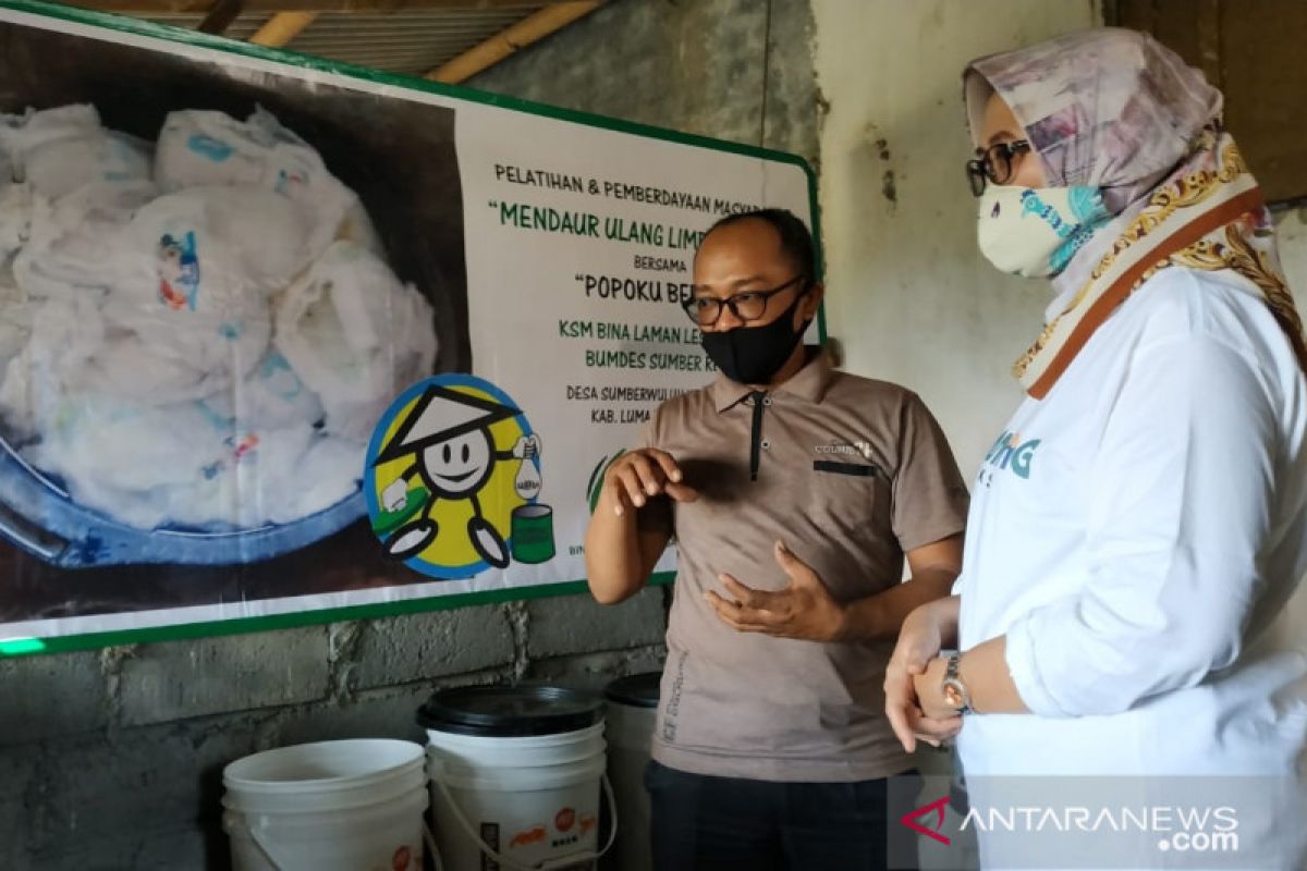 Warga Lumajang daur ulang limbah popok jadi barang bernilai ekonomi