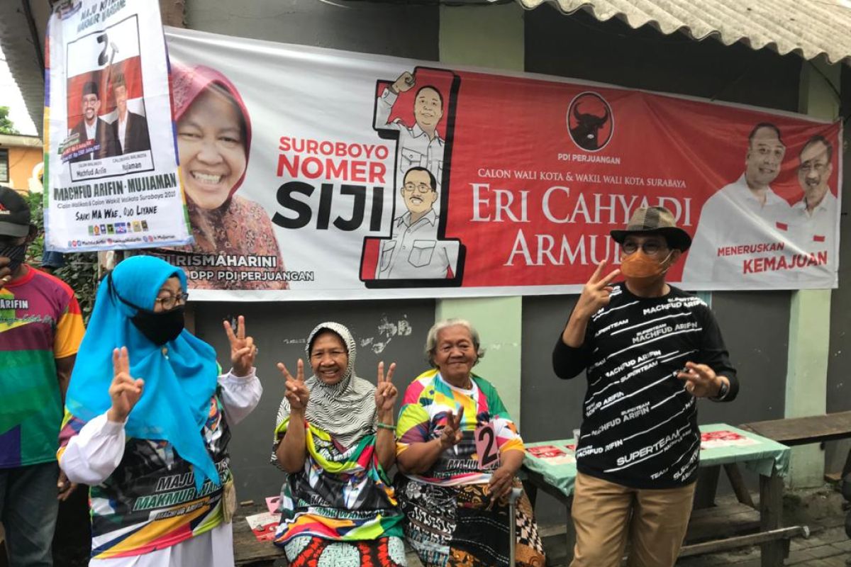 Machfud-Mujiaman gencarkan kampanye keliling kampung di Pilkada Surabaya