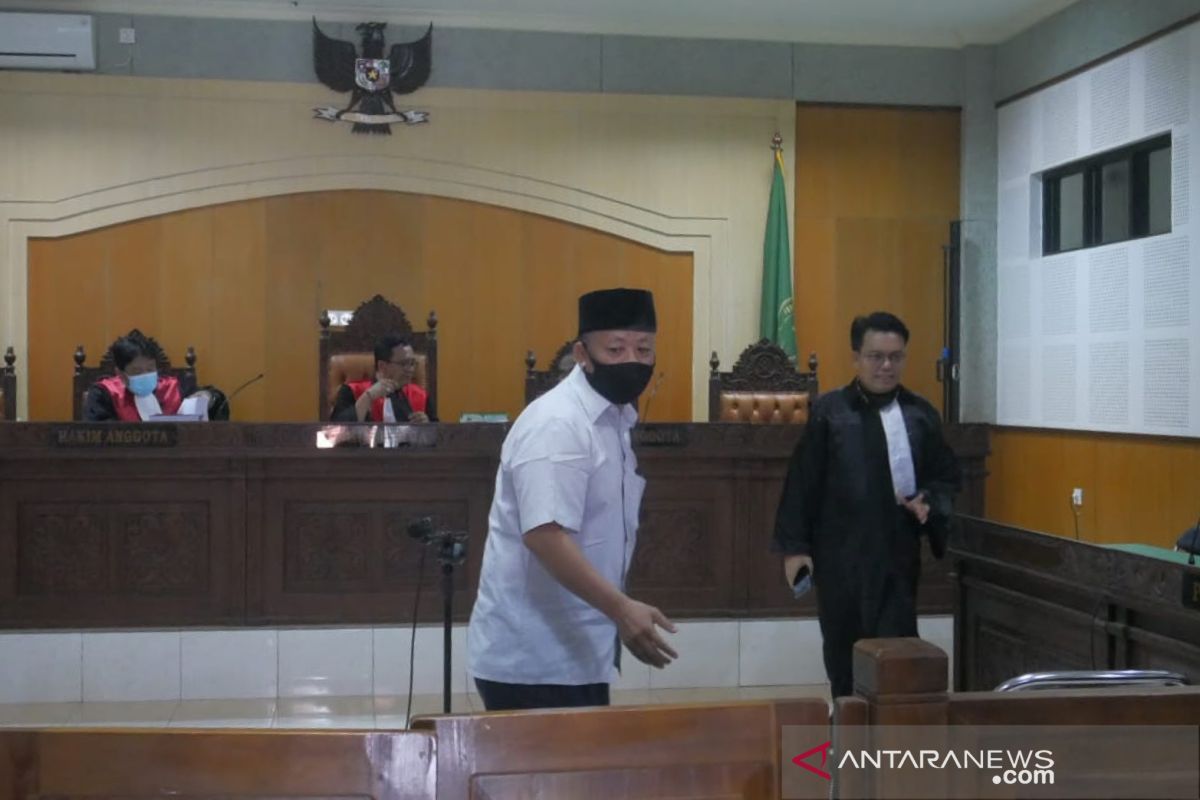 Jaksa dakwa mantan Kepala SMAN 5 Kota Bima korupsi Rp372,5 juta