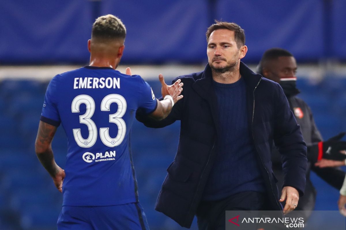 Bek Chelsea Emerson buka pintu untuk kembali ke Serie A tahun depan