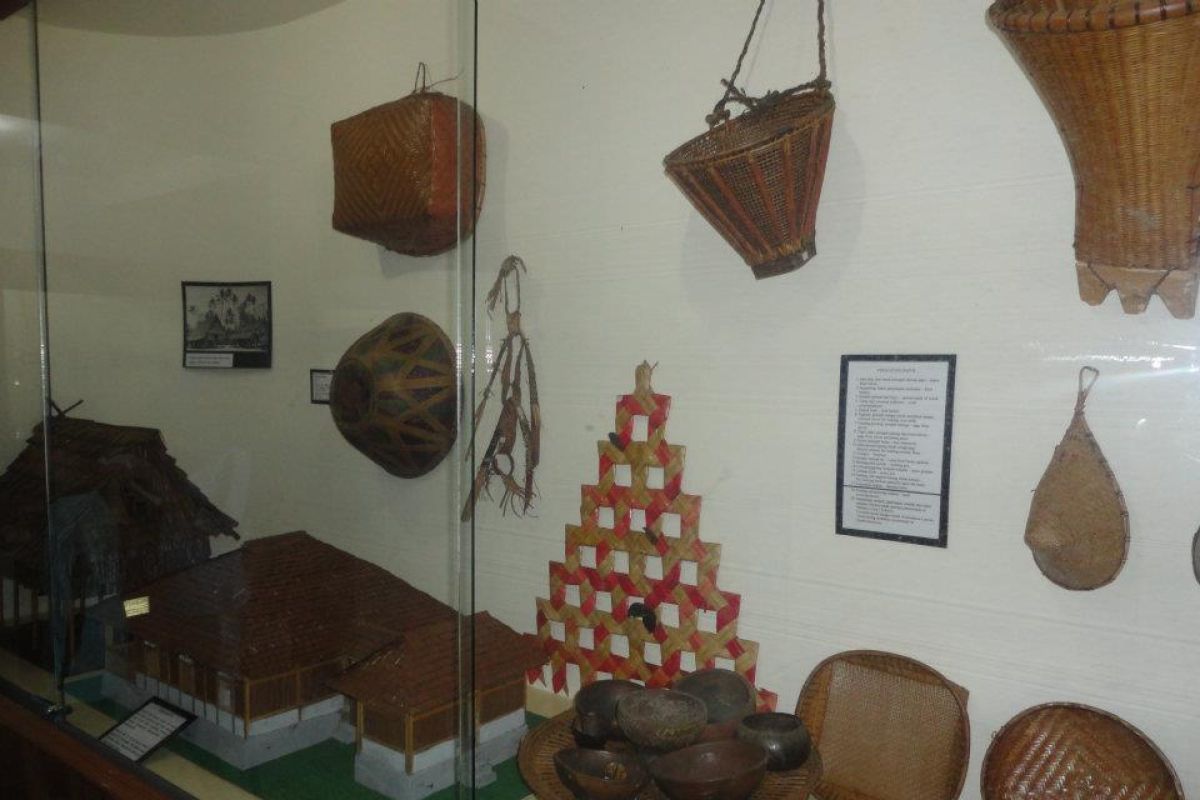 Museum Siwalima Provinsi Maluku pikat pengunjung lewat kreativitas tradisional