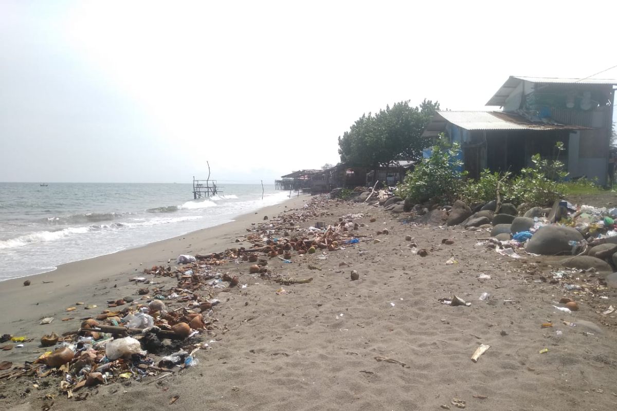 Pantai Ujong Blang Lhokseumawe jorok, begini penilaian masyarakat