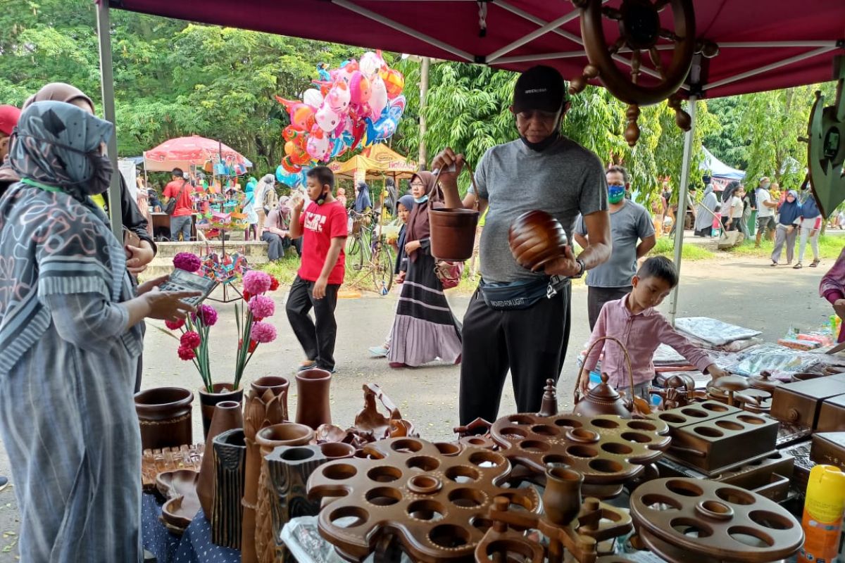 Iye: Warga Cilegon harus berani pasarkan produk lokal