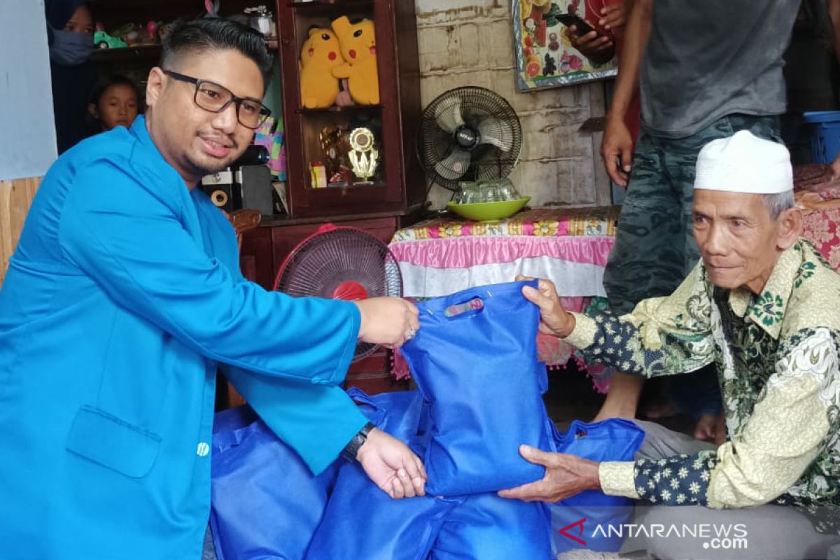 KNPI Banjarmasin Peduli salurkan 5.000 paket sembako