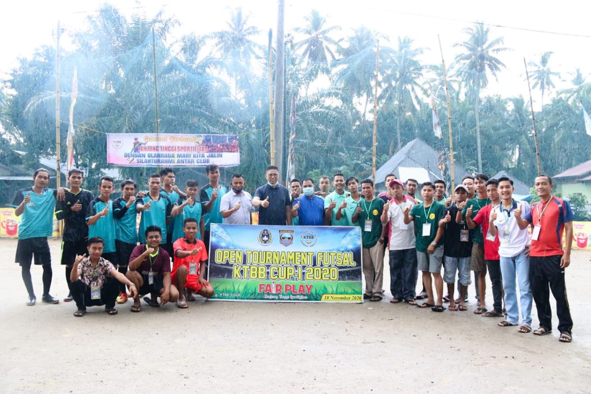 Mulyadi penuhi undangan turnamen futsal di Pasaman Barat