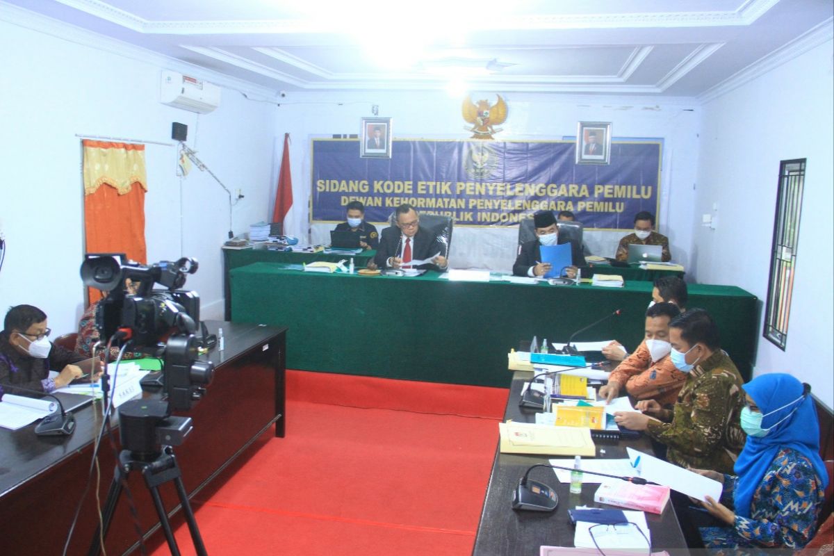 DKPP periksa lima komisioner KPU Provinsi Bengkulu terkait Agusrin