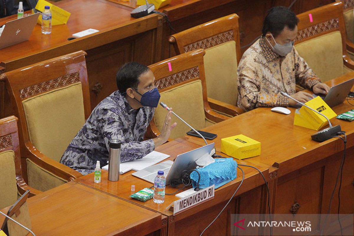 DPR minta Kemendikbud memperjelas mekanisme pengangkatan guru honorer