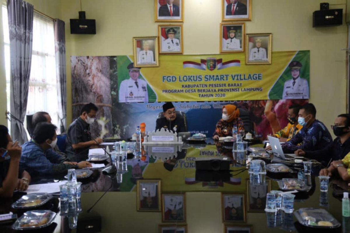 Pj Bupati Pesisir Barat hadiri FGD lokus Smart Village