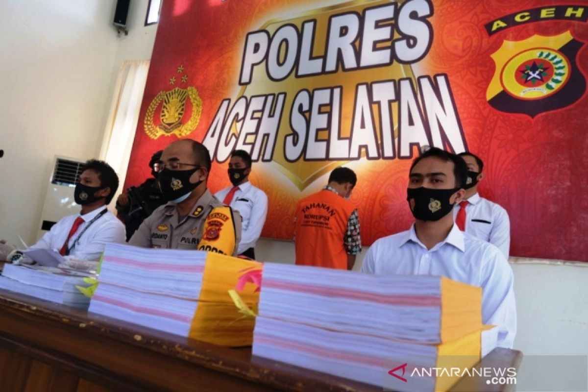 Polisi tahan seorang PNS di Aceh Selatan diduga korupsi dana desa