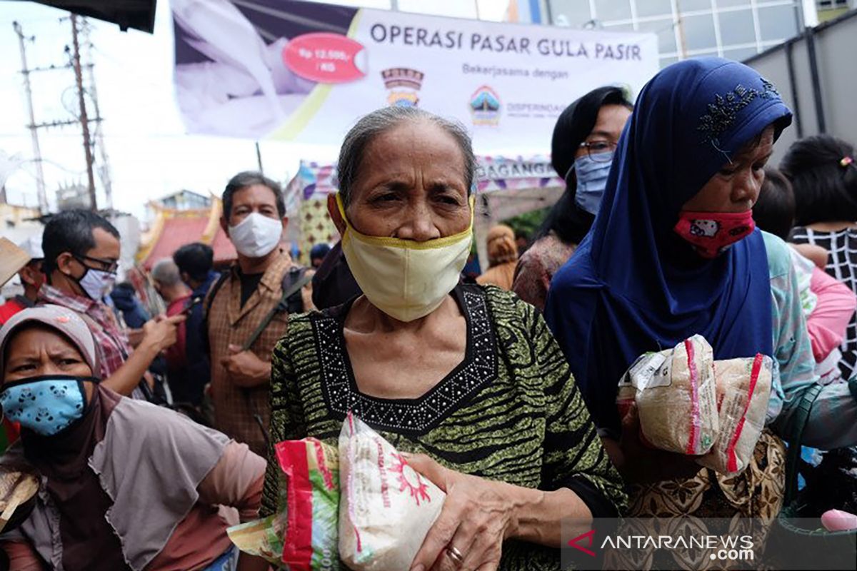 Diskopindag Kota Malang gelar operasi pasar untuk stabilkan harga