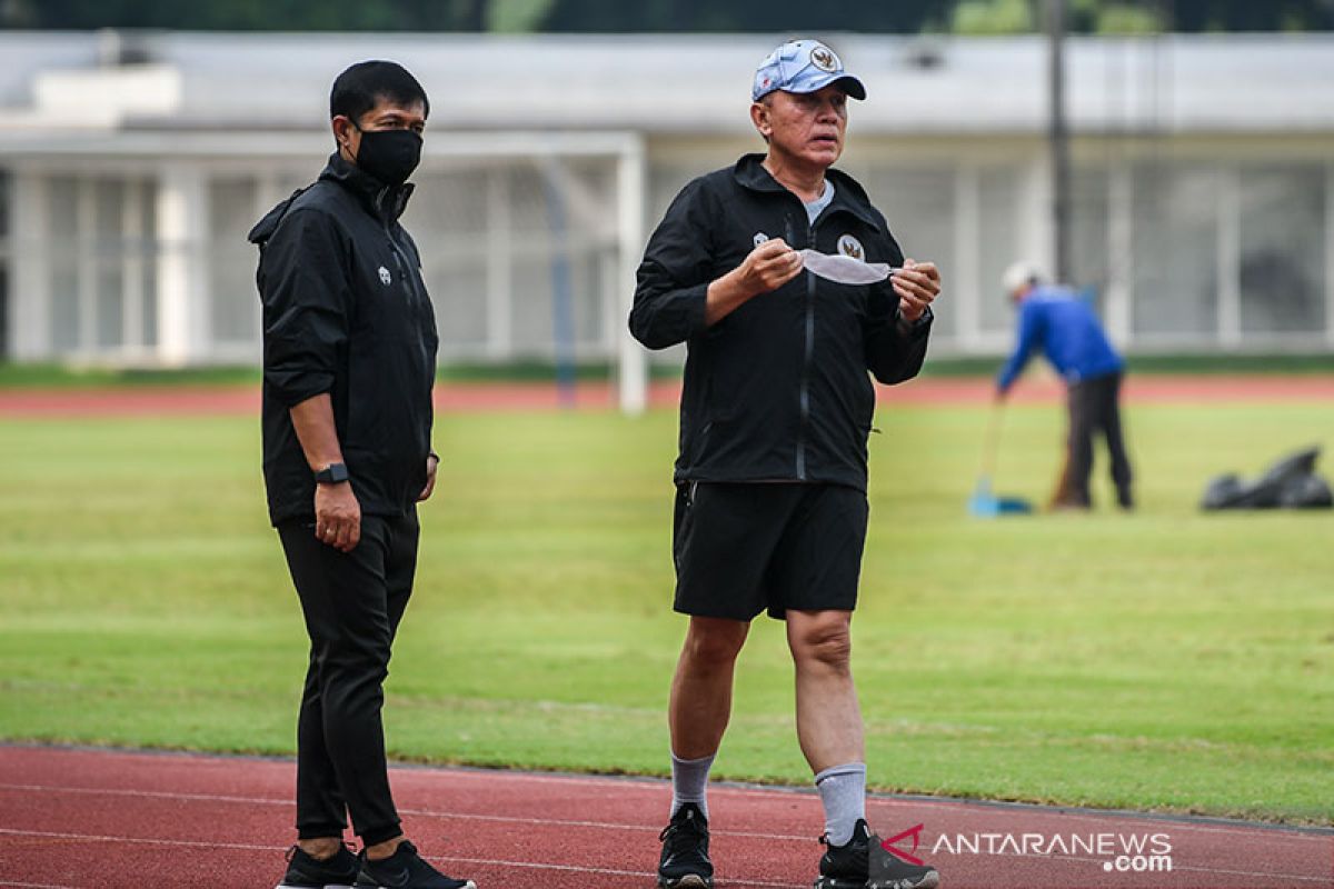 Ketum PSSI melarang timnas U-19 makan pecel lele dan gorengan