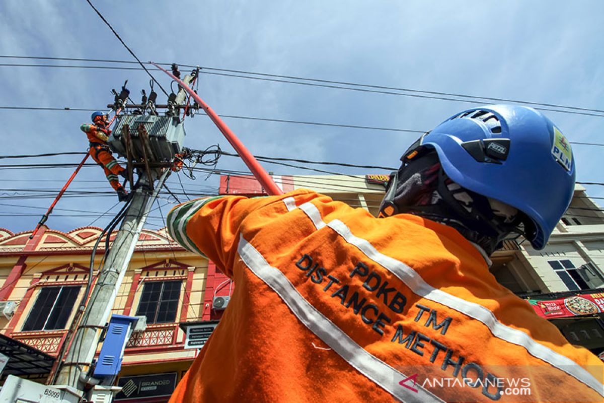 Pasokan listrik di Kayong Utara diperkirakan aman selama Ramadhan