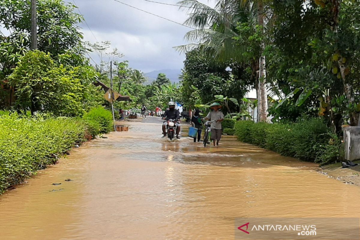 BMKG:  Hujan ekstrem akibatkan bencana di Cilacap dan Banyumas