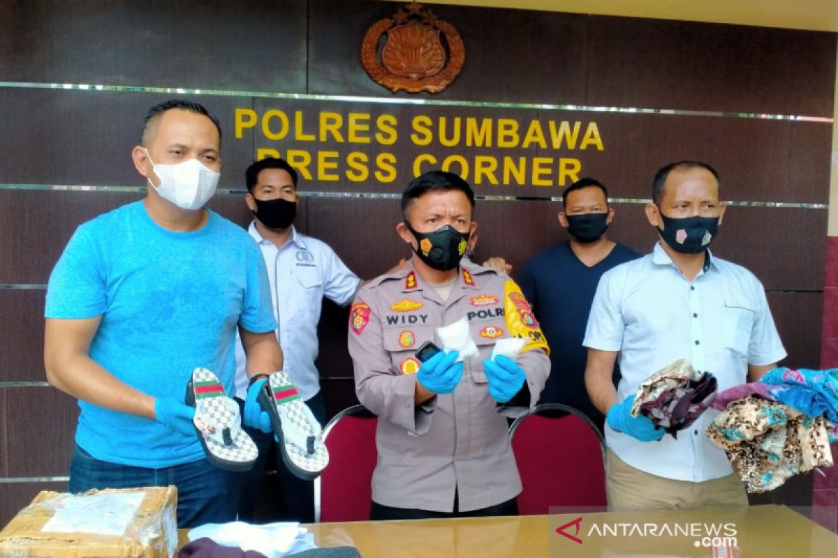 Polisi tangkap penerima paket sandal berisi sabu