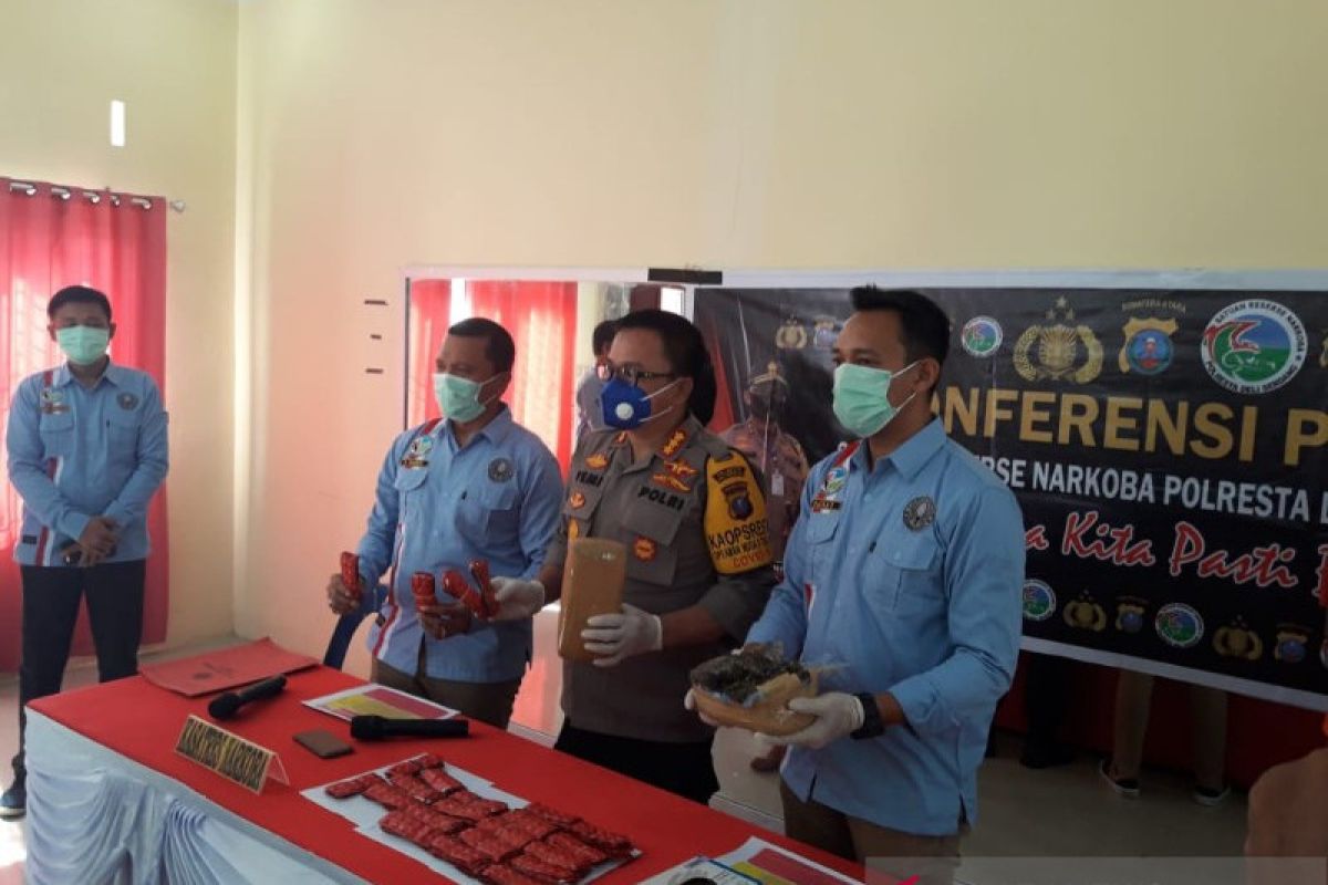 North Sumatra police seize 2,297 Happy Five pills