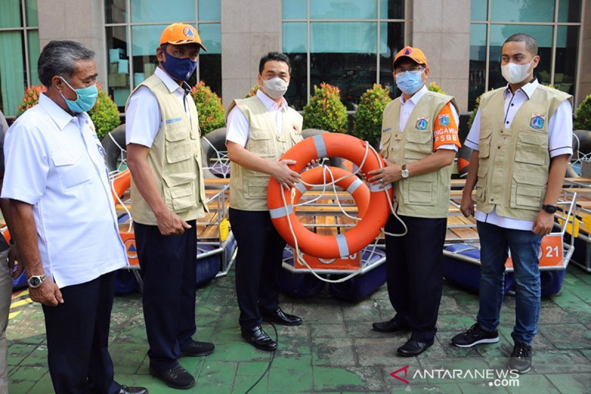 Pemkot Jakarta Selatan terima bantuan sapras penanggulangan banjir