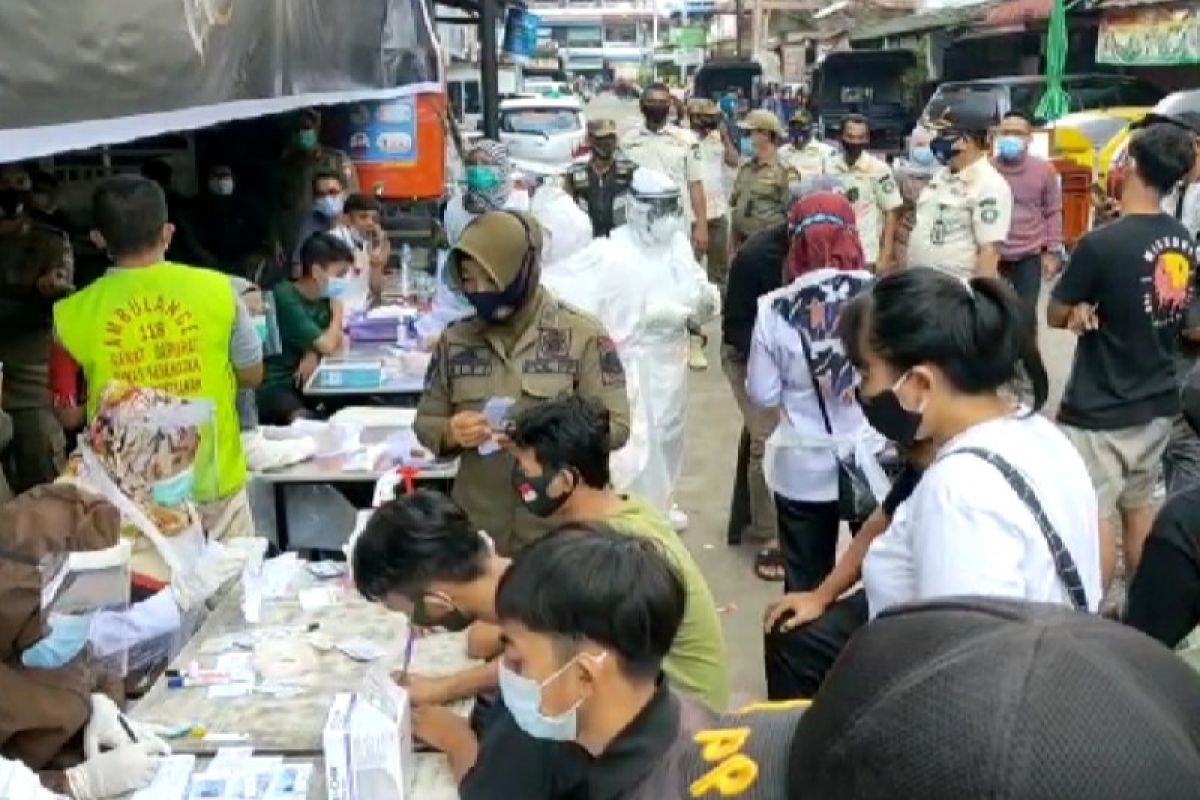 18 orang reaktif dari hasil tes cepat di warkop Pontianak