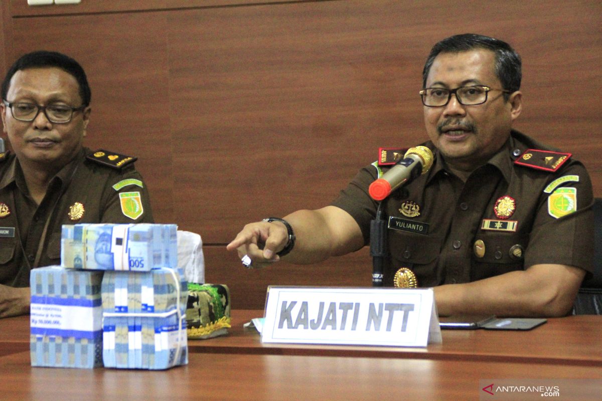 Kajati sebut uang pelicin kasus tanah Manggarai Barat capai miliaran